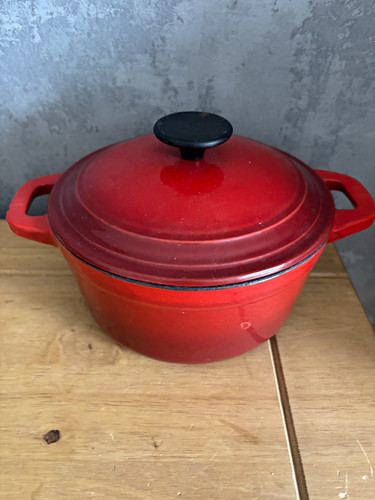 Enamel cast iron round - cast,