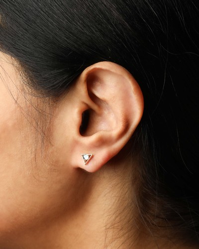 14k gold triangle - gold,
