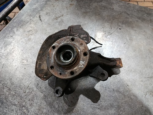 Front right wheel hub knuckle
