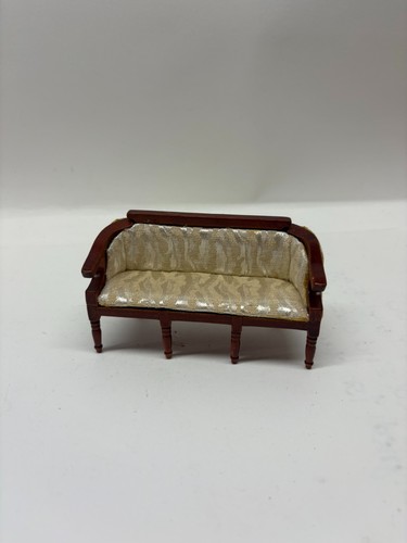 12th scale dolls house - 1:12th,