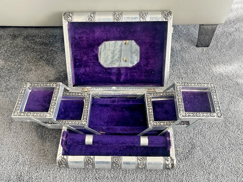 Silver tabletop jewellery - silver, box