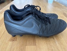 Nike Majestry Football Boots