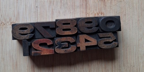 Small wooden letterpress - small,