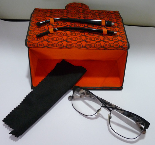 Red dead glasses - with, 2