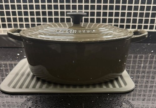 Creuset 25cm internal dia - internal,