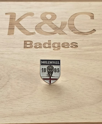 Millwall white 1885 - -, pin