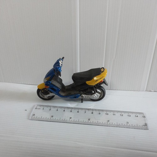 Maisto peugeot speedfight - 1:18,