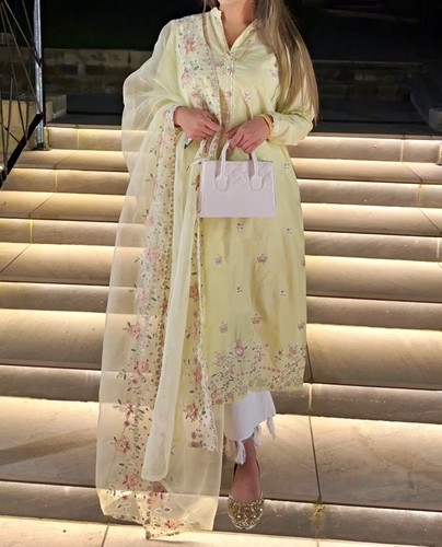Women beige embroidered - beige,