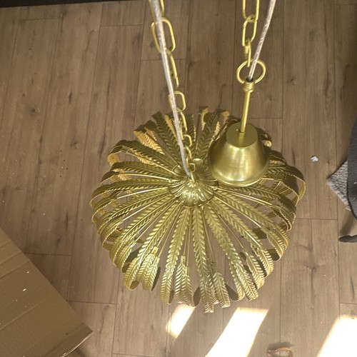Gold montserrat leaf ceiling - gold,