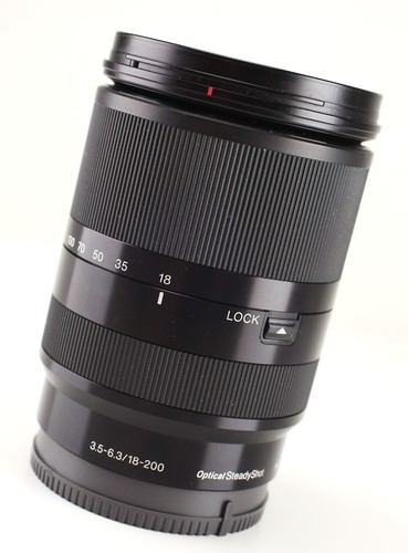 Sony 200mm 3 oss - f3.5-6.3, le