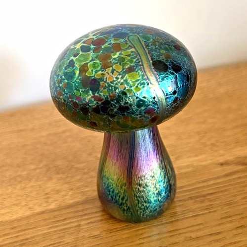 Isle wight glass iridescent - wight,
