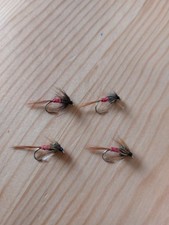 Cruncher Flies Red Size 12s ×