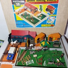 Vintage Britains Riding School 4714, Stable Base, Land-rover, Trailer, Horse Box