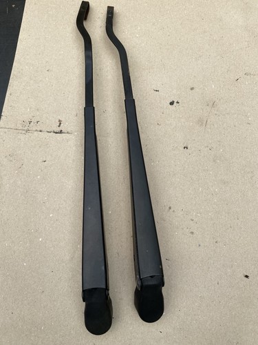 Mercedes w123 c123 windscreen - mercedes,