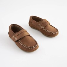 Tan Brown Standard Fit (F)