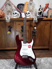 Squier Classic Vibe  Candy Apple Red 60's Stratocaster