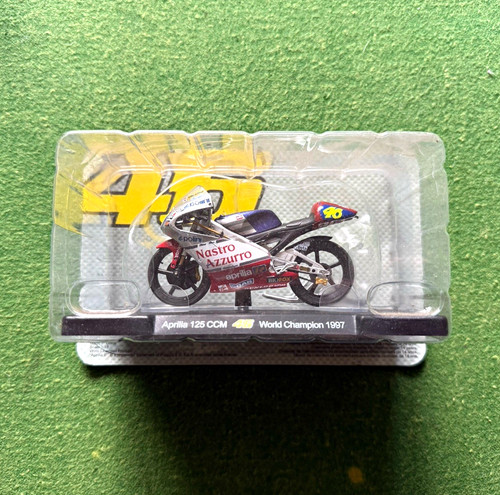 Valentino rossi vr46 18 - valentino, 1:18