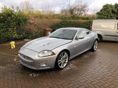 Jaguar xkr x150 - jaguar,