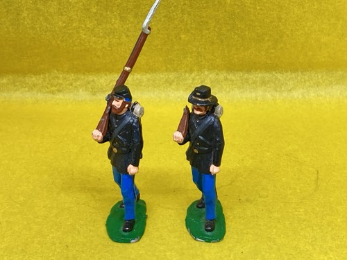 Civil war soldier figures - figures, by