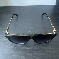 Louis Vuitton Unisex Sunglasses LV Mascot Design