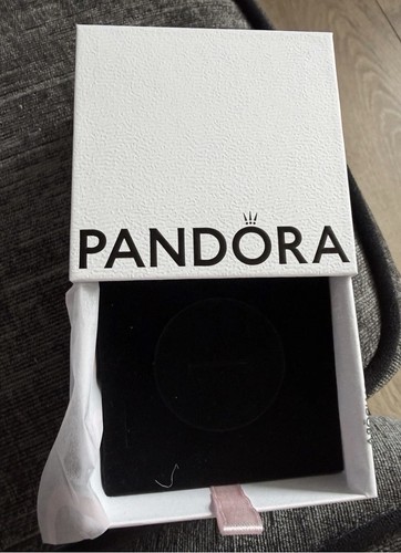 Pandora bangle with box - with,