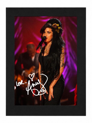 Amy winehouse signed autograph - amy,
