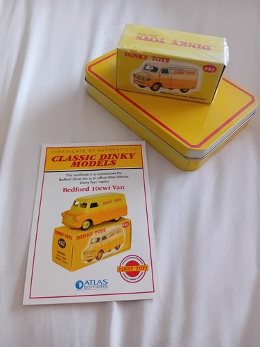 Dinky 10cwt bedford van boxed - dinky,