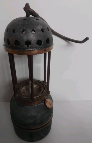 Antique brass and - , arras
