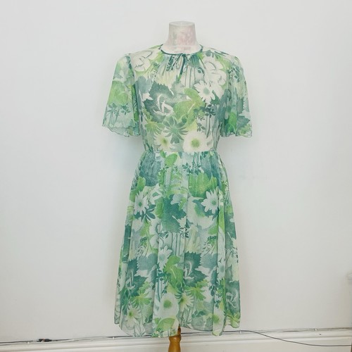 Green chiffon day - green,