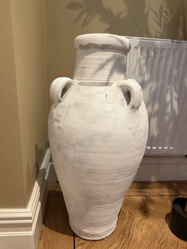 Unmarked large white ceramic - large,