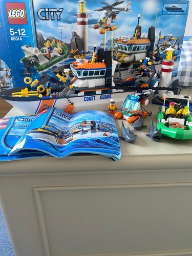 Lego city coast guard - guard, boat
