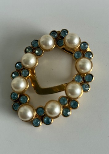 Vintage scarf clip