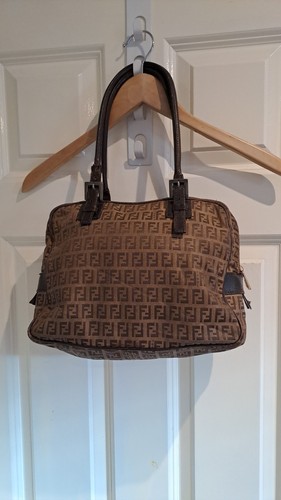 Fendi vintage baguette - fendi,