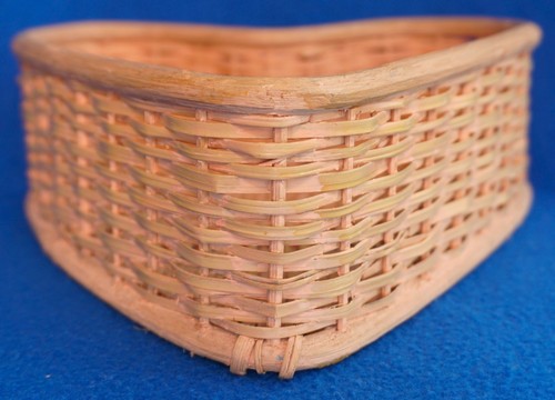 Vtg wicker rattan - vtg, shaped