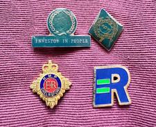 HMP PRISON SERVICE RELATED TIE PIN TYPE BADGES X 4 VG