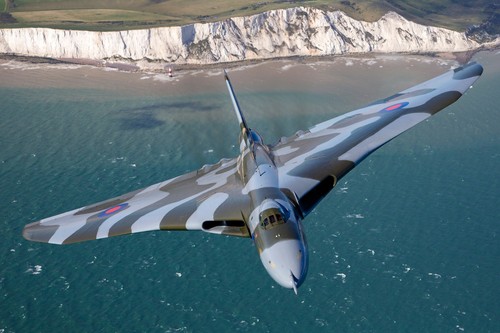 Avro vulcan xh558 final - vulcan,