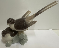 Lladro figure of Birds on a Branch Love Birds Two Birds 7" high GC *slight wear