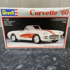 Revell Corvette '60 1:25 (7164) Vintage Model 1989 Kit - Parts Part Sealed