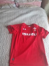 wales rugby shirt large
