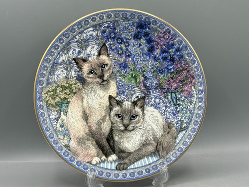 Royal worcester purrfect - worcester,