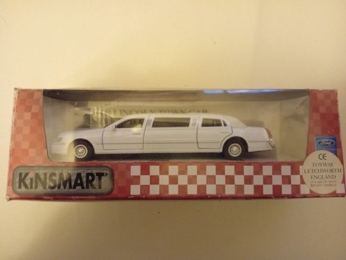 Kinsmart 1999 lincoln town - kinsmart,