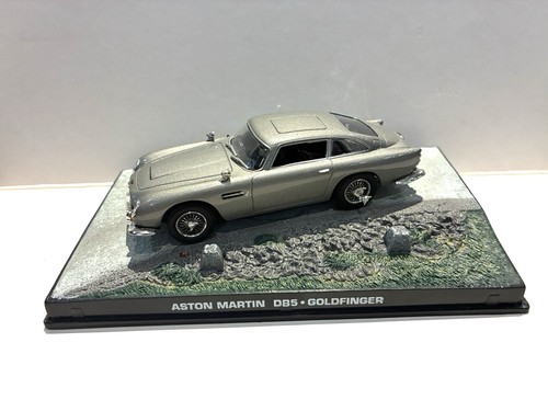 James bond aston - bond,