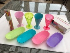 4 x Ice Cream / Sundae Cups & Boats + 8 Sundae Spoons. Colourful items.