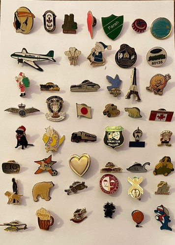 Vintage badges and - pin,