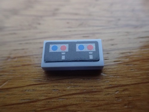 Lego tile with silver - lego, 1