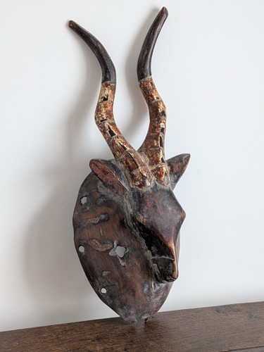 Stunning vintage hand carved - vintage, hand-carved