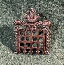 WESTMINSTER RIFLES Cap/ COLLAR BADGE blackened Brass Cc04