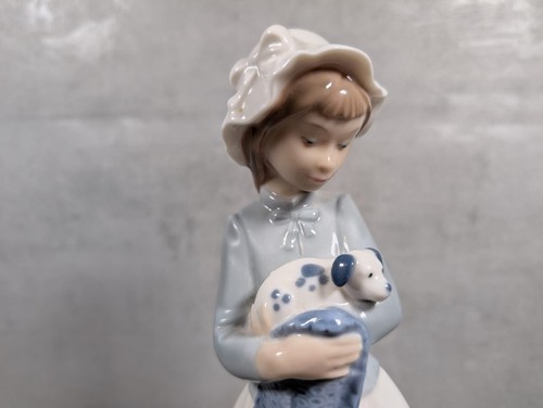 Nao lladro girl with - lladro, puppy