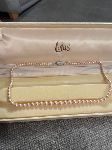 Lotus faux pearl - lotus,