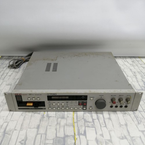 Akai s700 vintage digital - akai,